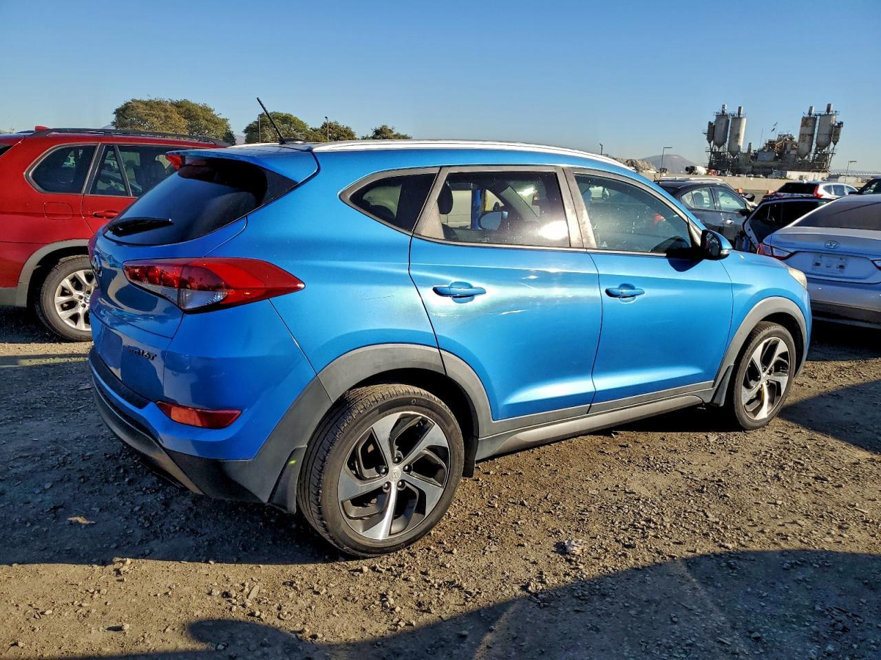2016 HYUNDAI TUCSON