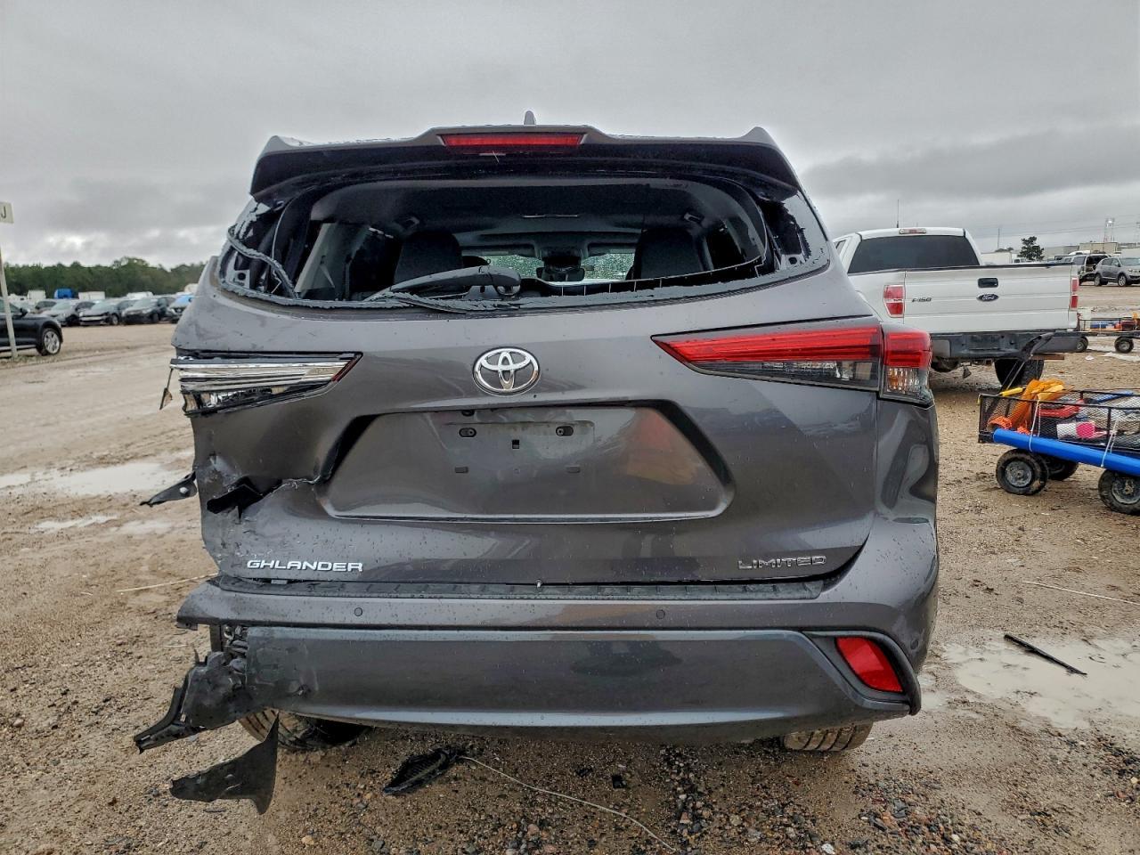 2022 TOYOTA HIGHLANDER