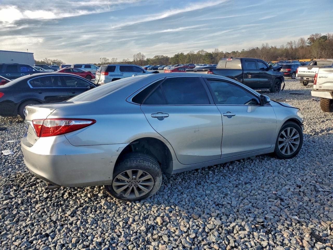 2015 TOYOTA CAMRY