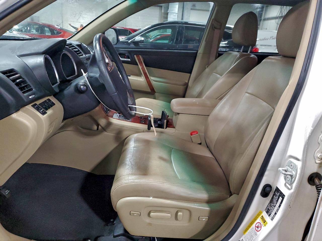 2012 TOYOTA HIGHLANDER