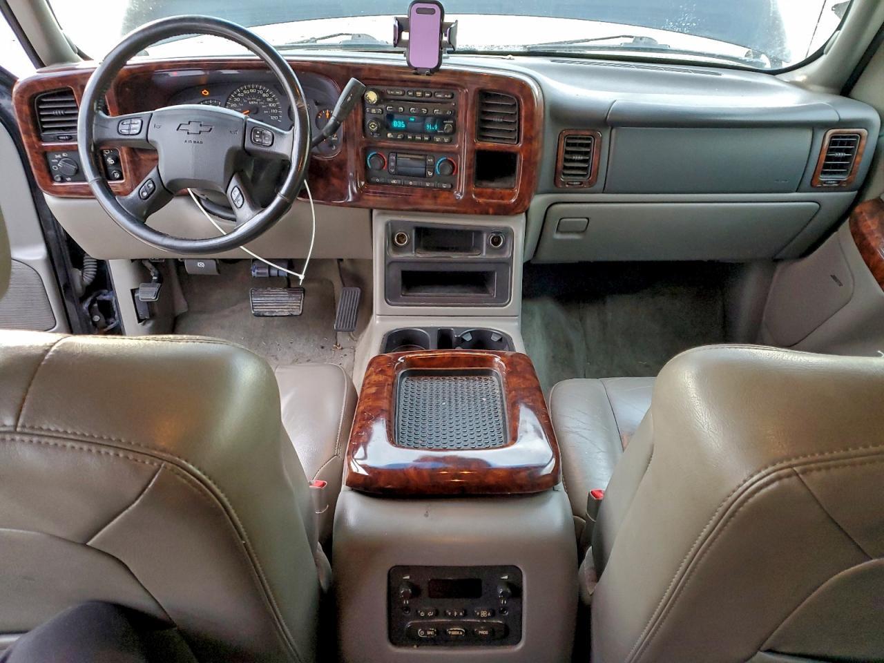 2004 CHEVROLET Tahoe