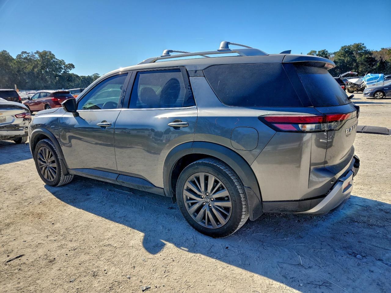2022 NISSAN PATHFINDER