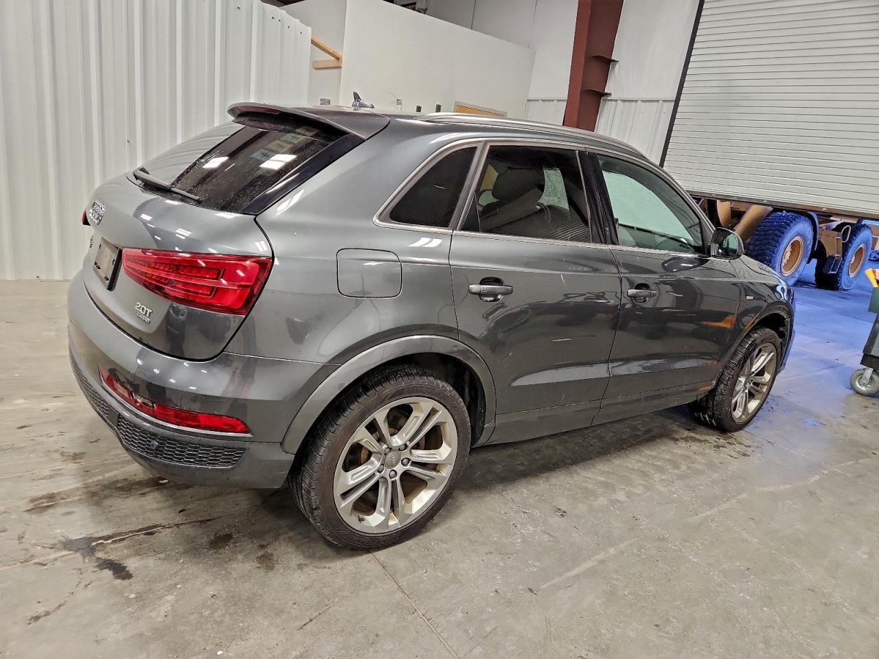 2018 AUDI Q3
