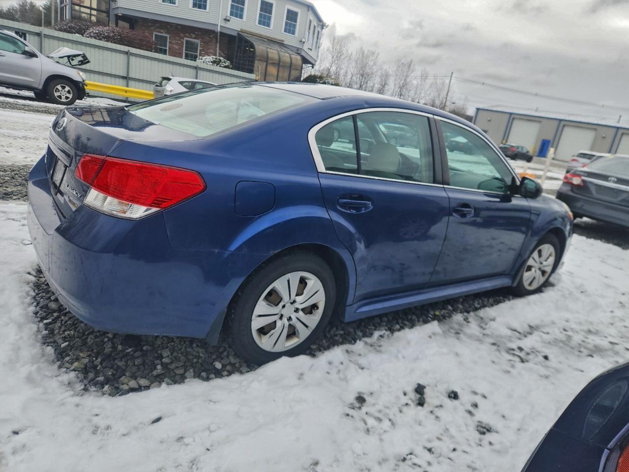 2010 SUBARU Legacy