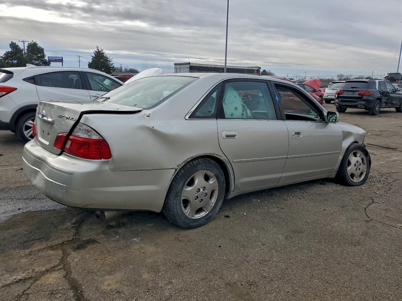 2003 TOYOTA Avalon
