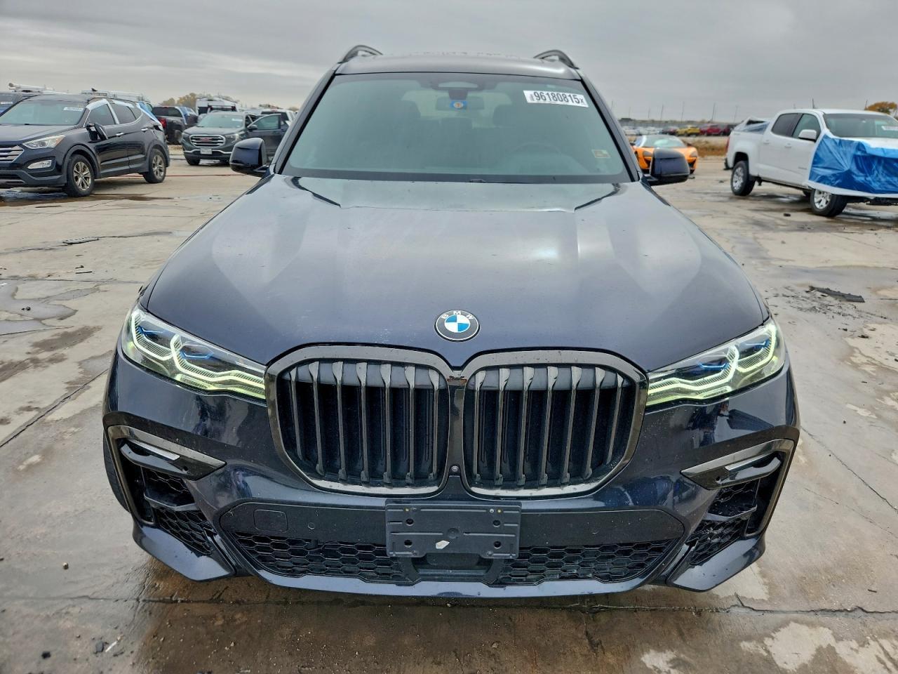 2021 BMW X7