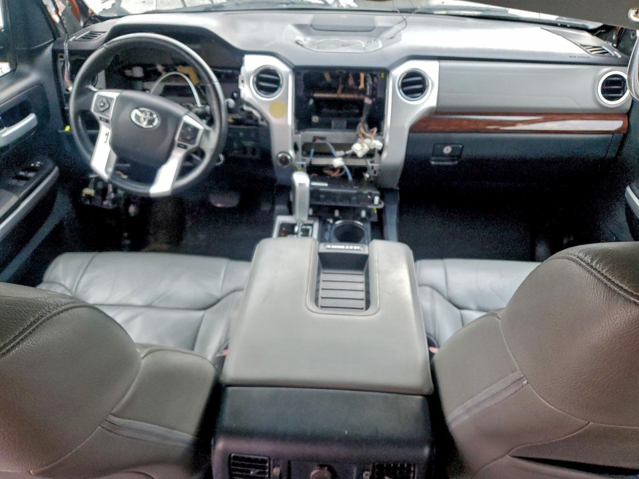 2016 TOYOTA TUNDRA