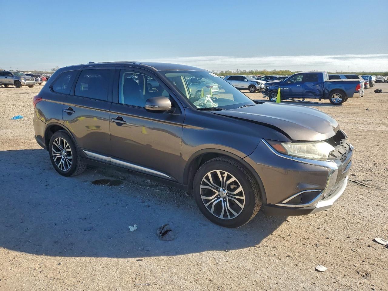 2017 MITSUBISHI outlander