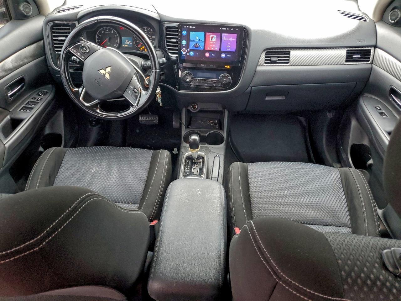 2016 MITSUBISHI outlander