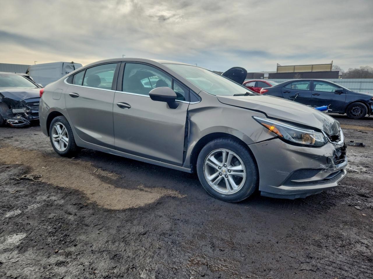 2017 CHEVROLET CRUZE