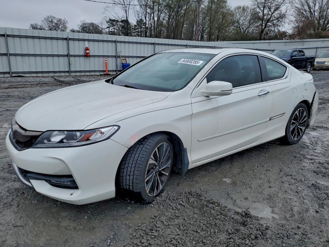 2017 HONDA ACCORD