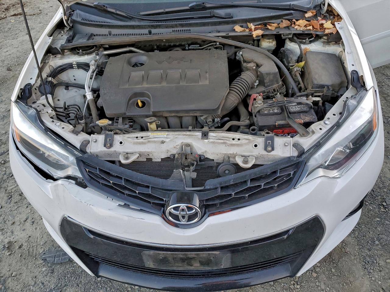2015 TOYOTA COROLLA