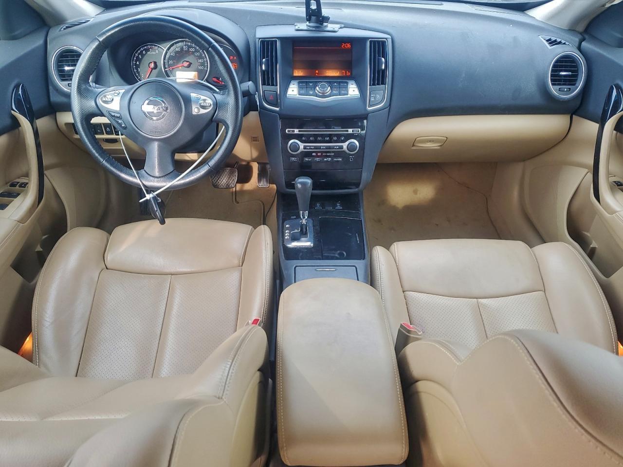 2009 NISSAN Maxima