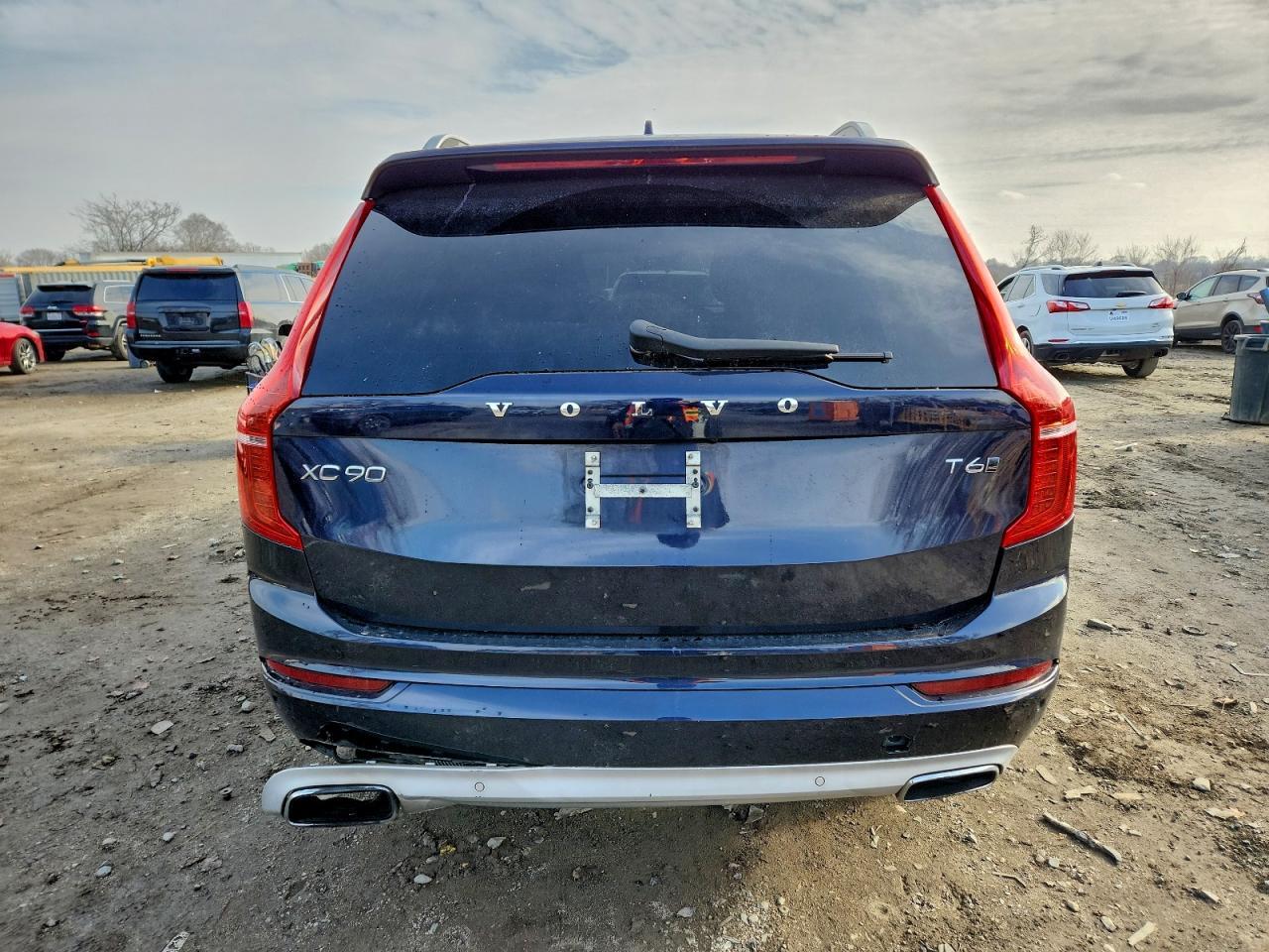 2016 VOLVO XC90
