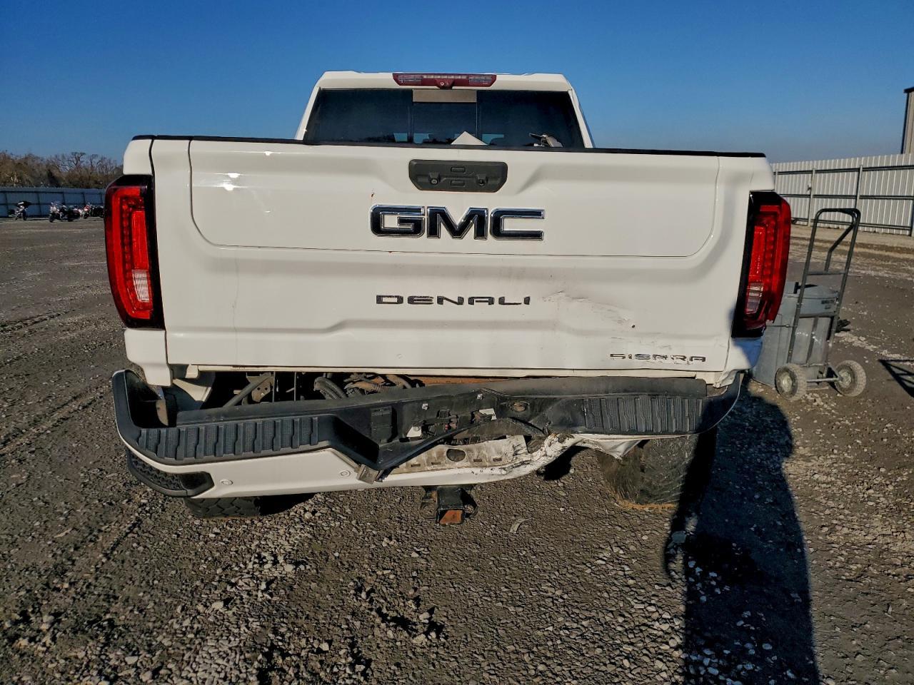 2020 GMC Sierra