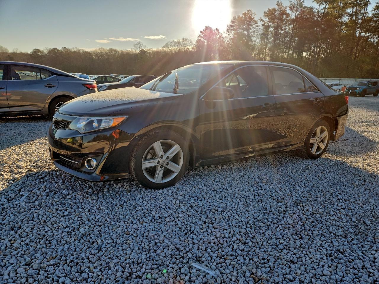 2014 TOYOTA CAMRY