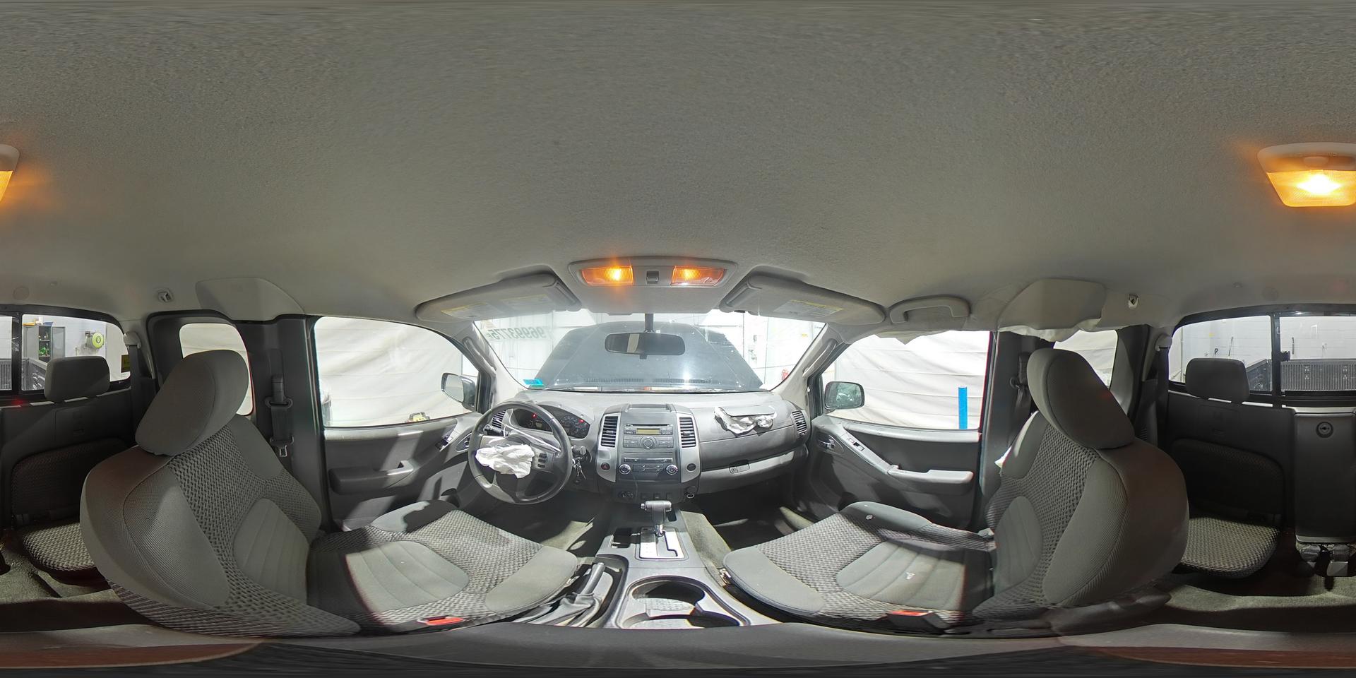2011 NISSAN Frontier