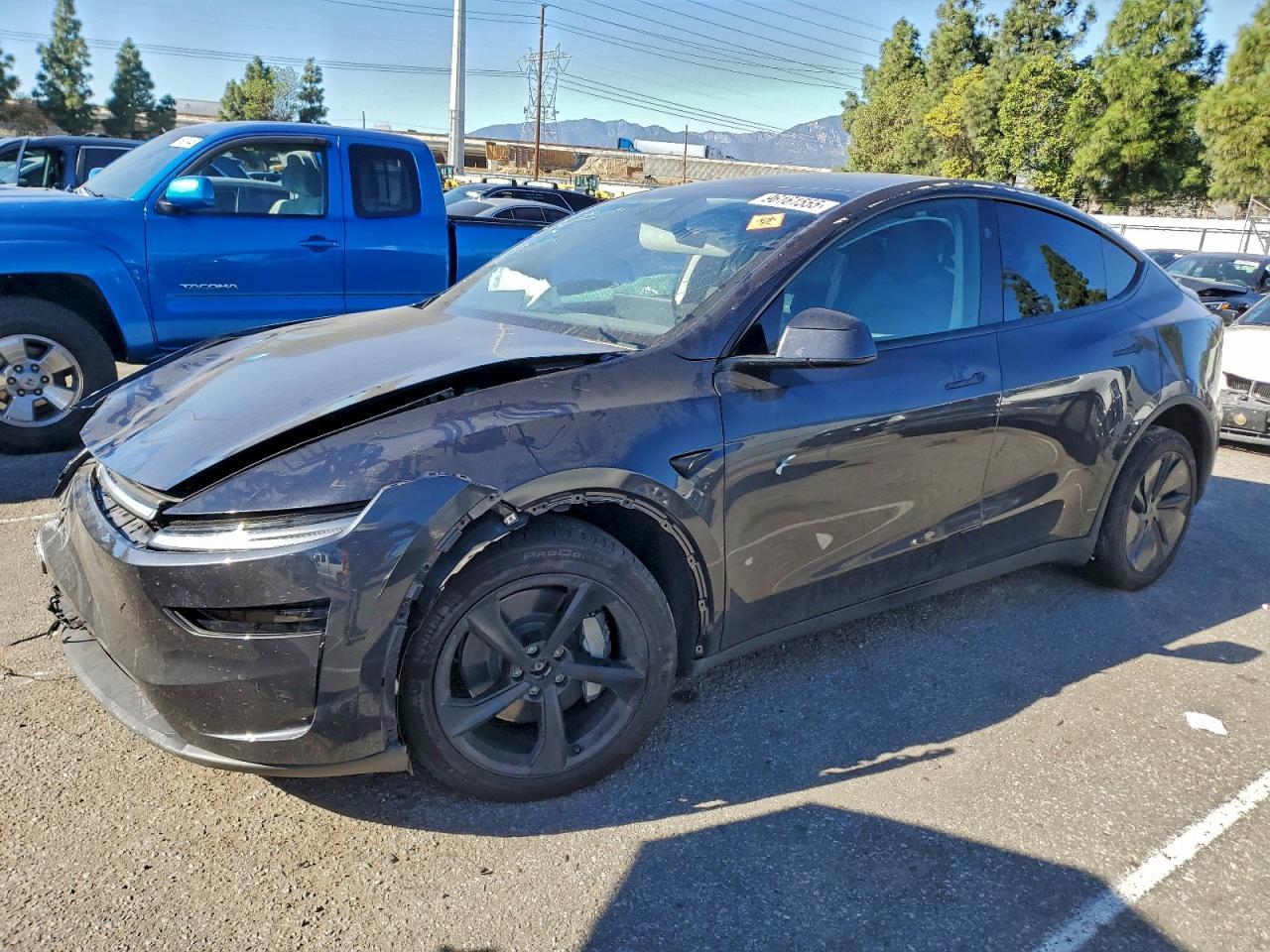 2026 TESLA MODEL Y