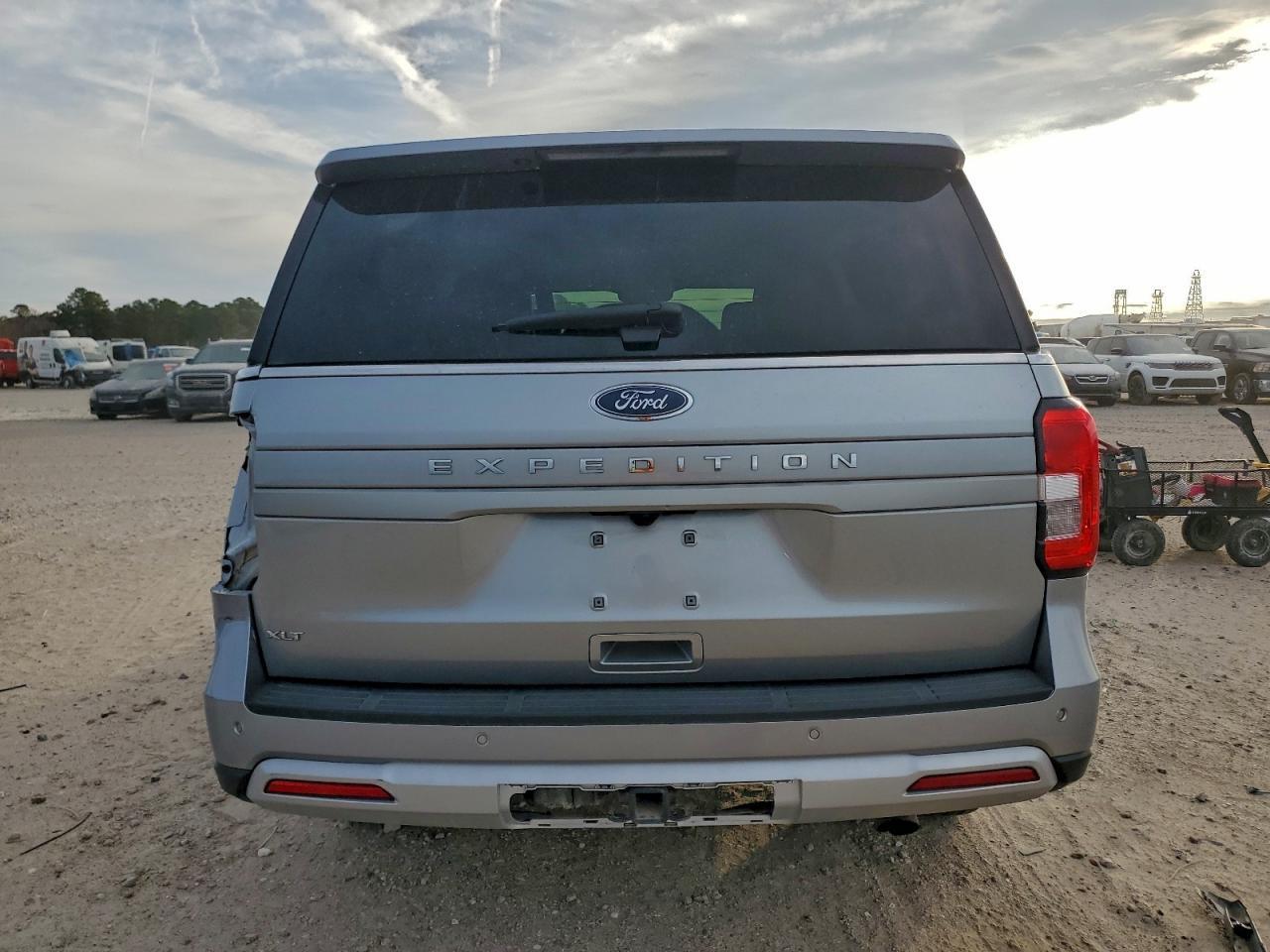 2024 FORD Expedition