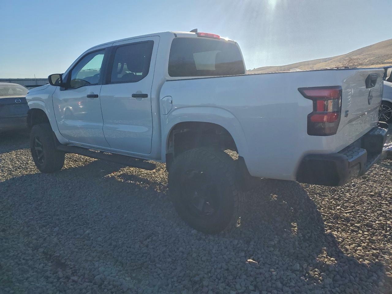 2022 NISSAN Frontier