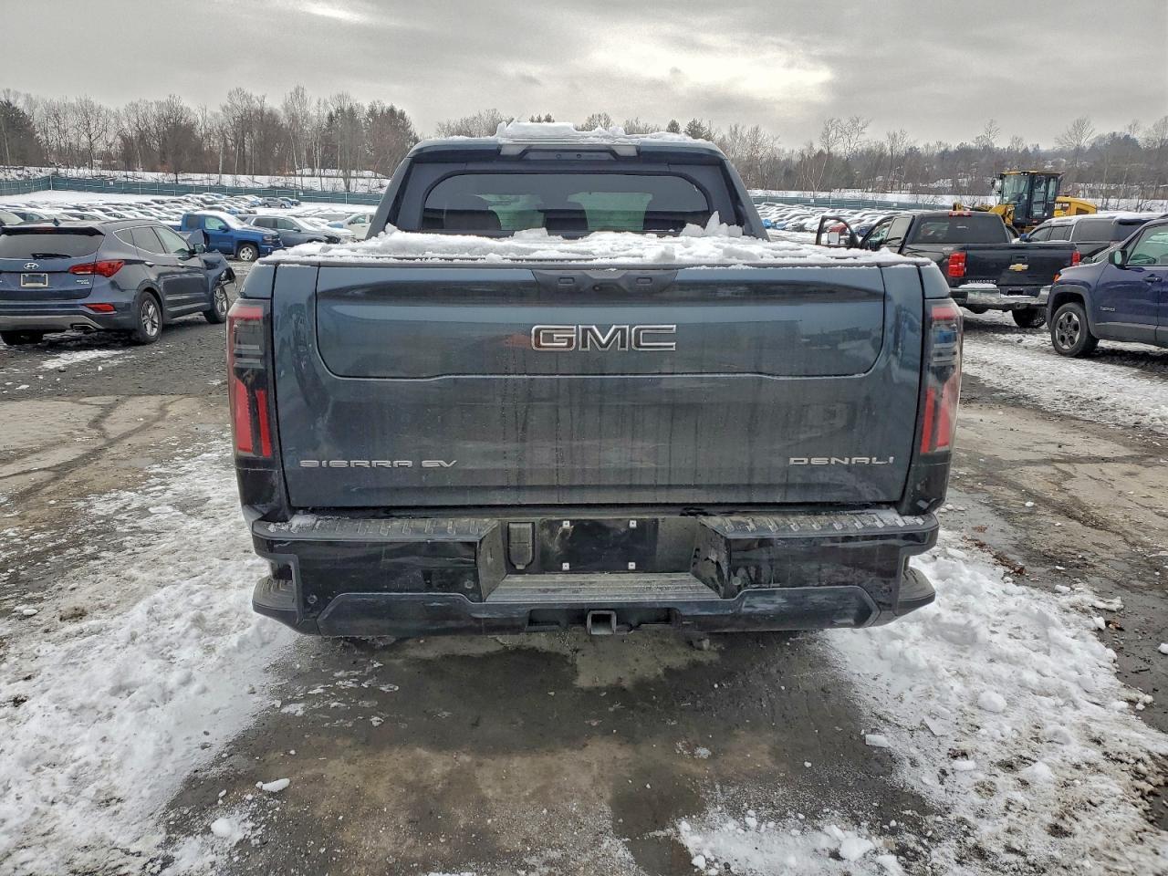 2025 GMC Sierra