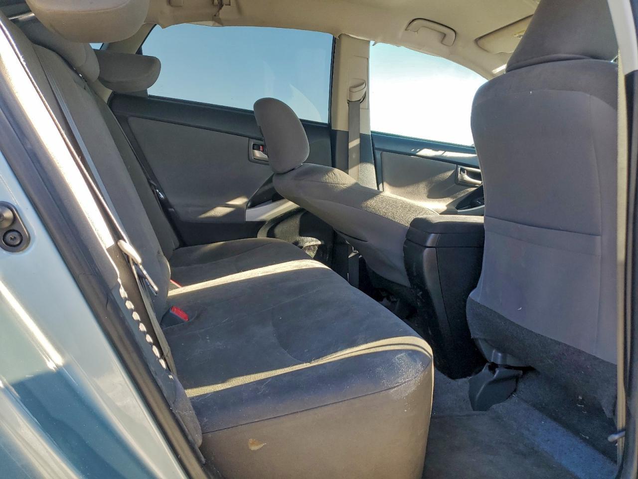 2015 TOYOTA PRIUS