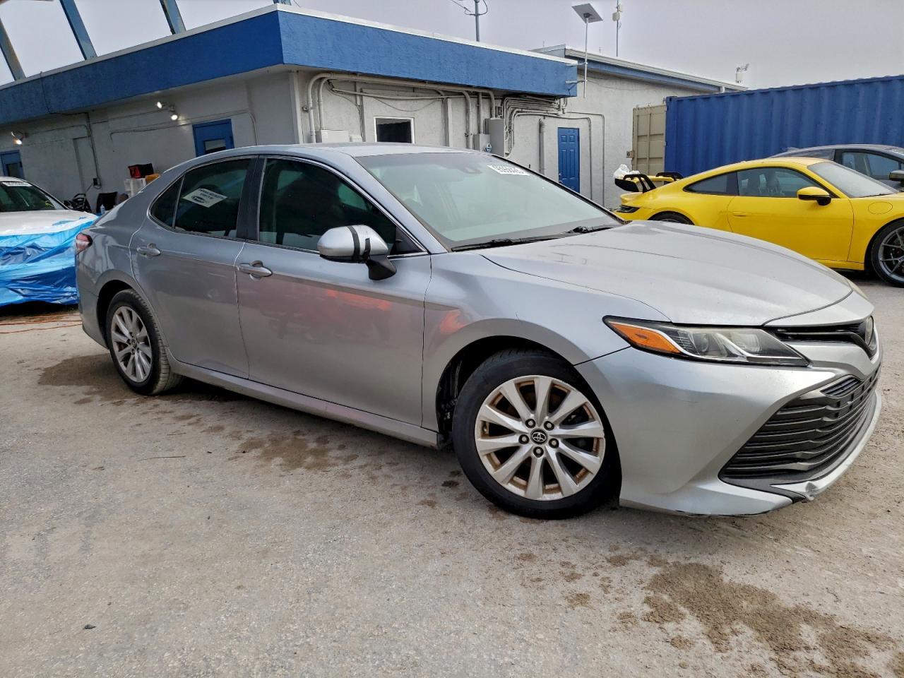 2018 TOYOTA CAMRY