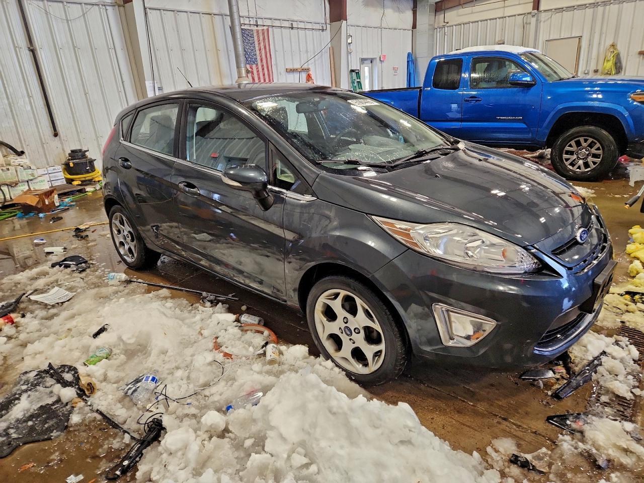 2011 FORD Fiesta