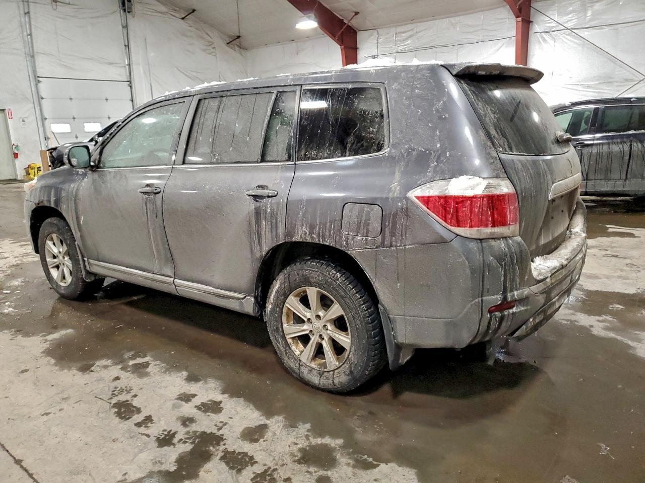 2011 TOYOTA HIGHLANDER