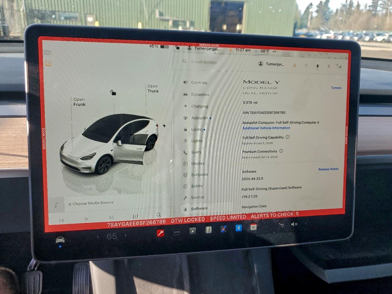 2025 TESLA MODEL Y