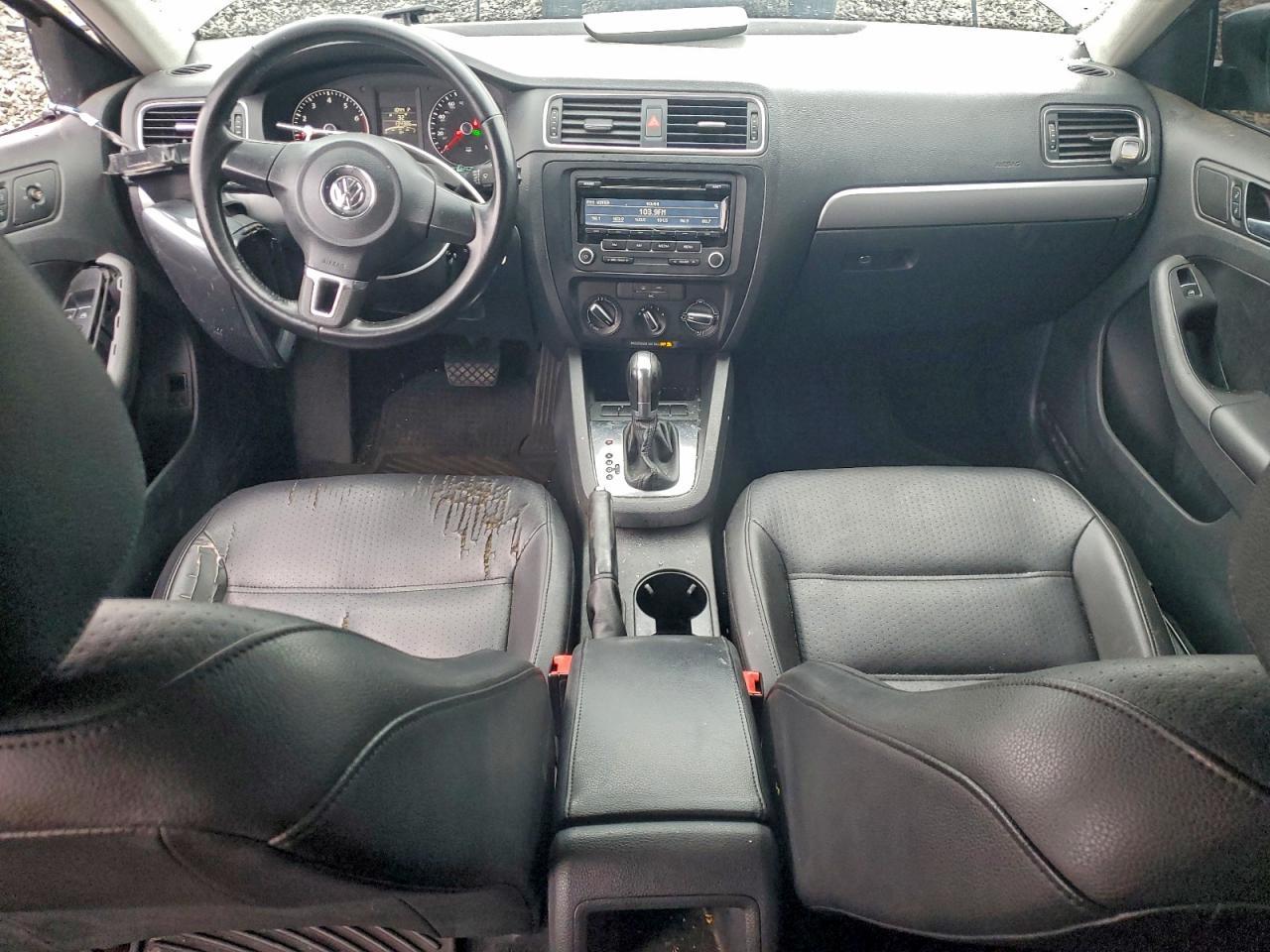 2013 VOLKSWAGEN JETTA