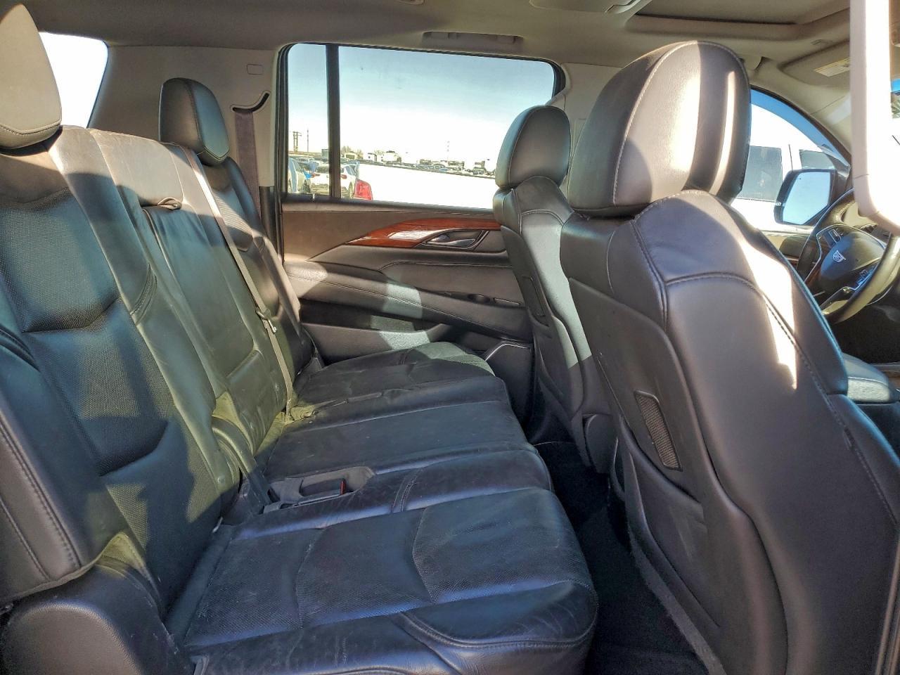 2015 CADILLAC Escalade ESV