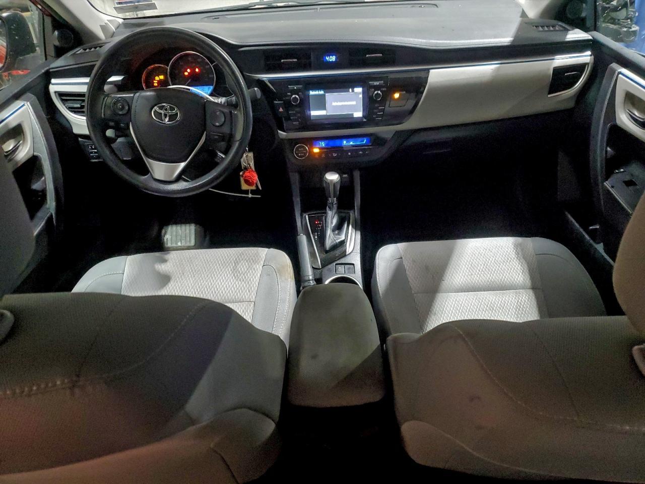 2015 TOYOTA COROLLA