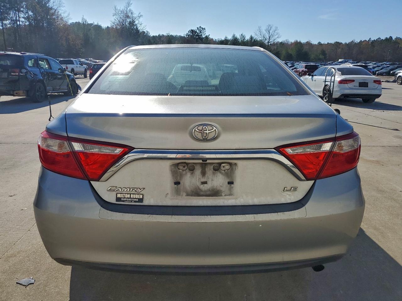 2015 TOYOTA CAMRY