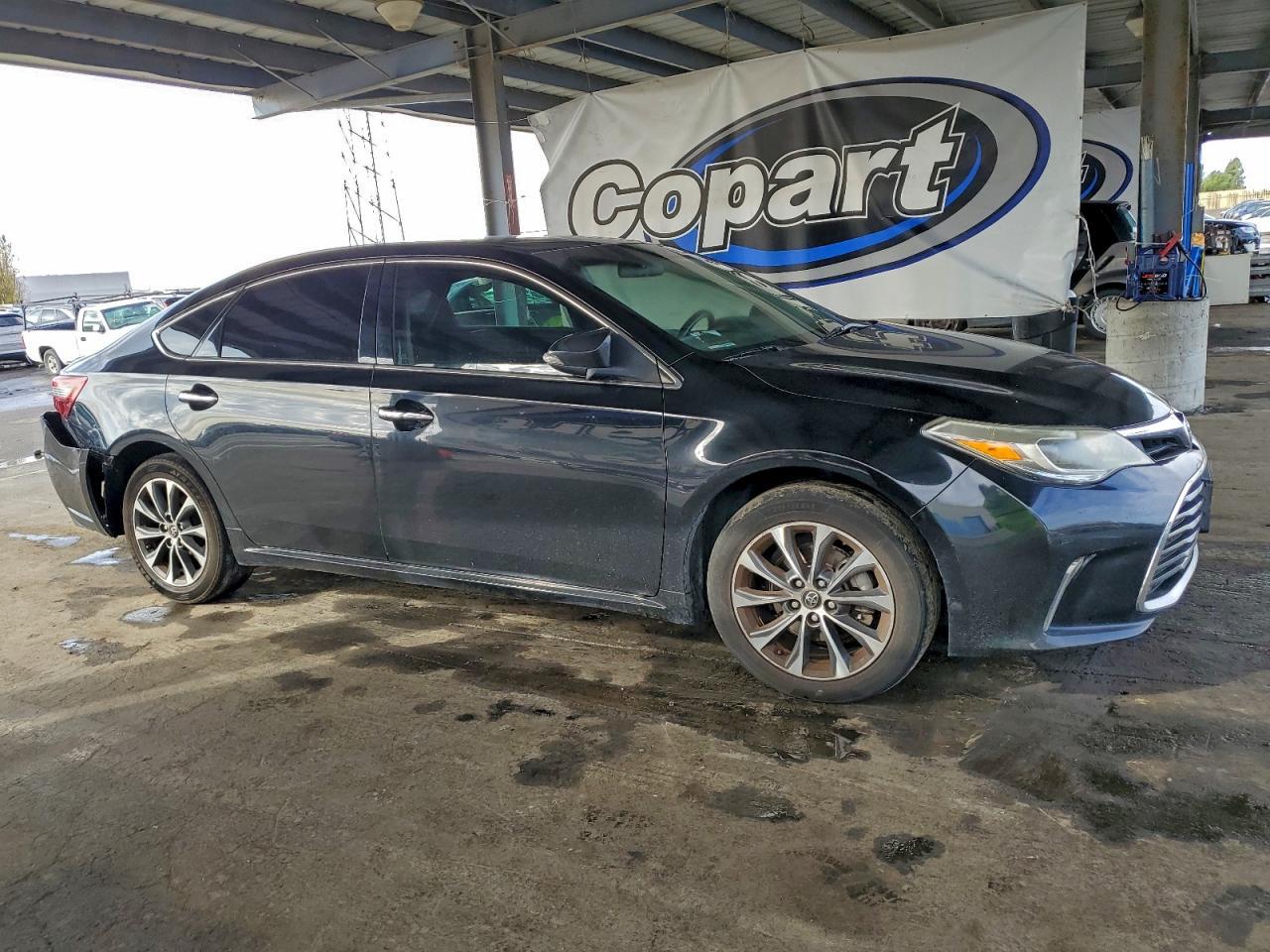 2016 TOYOTA Avalon