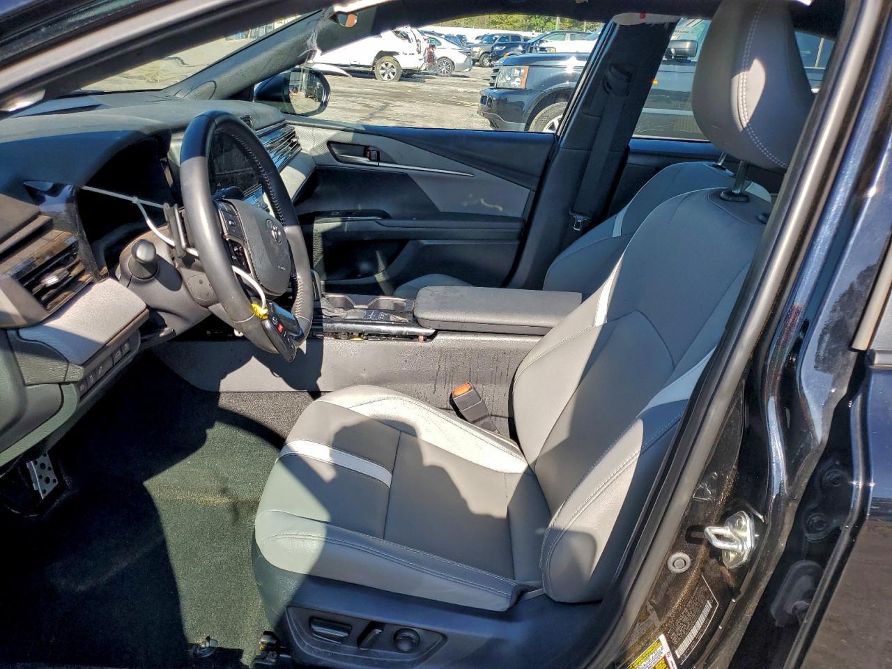 2025 TOYOTA CAMRY