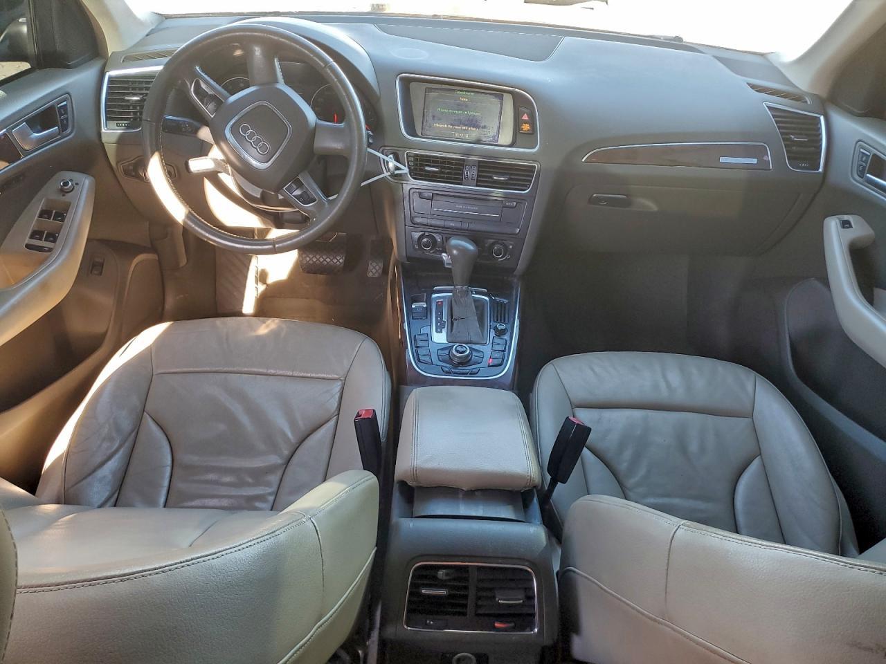 2010 AUDI Q5
