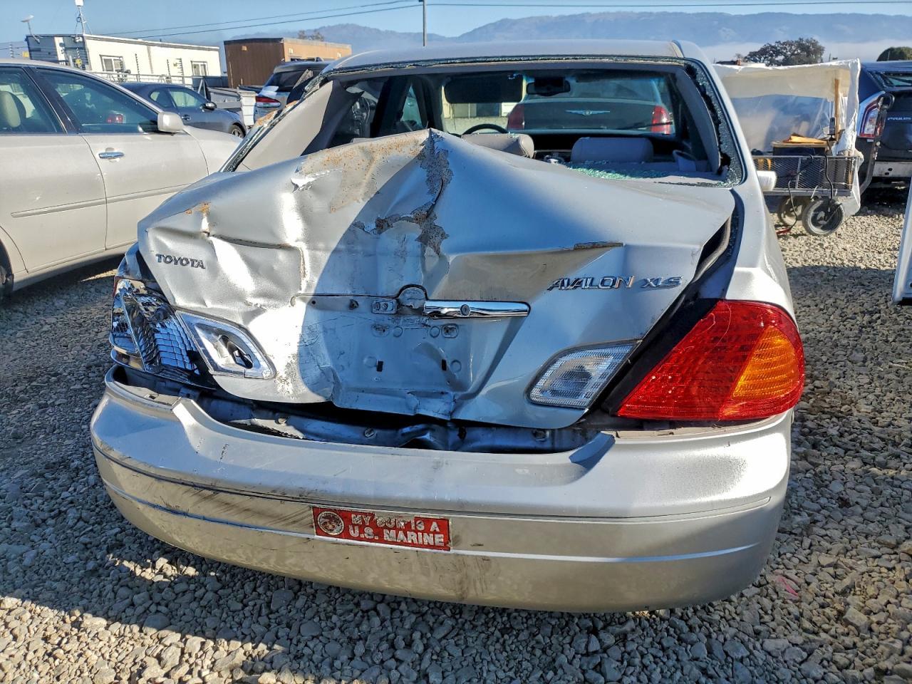 2002 TOYOTA Avalon