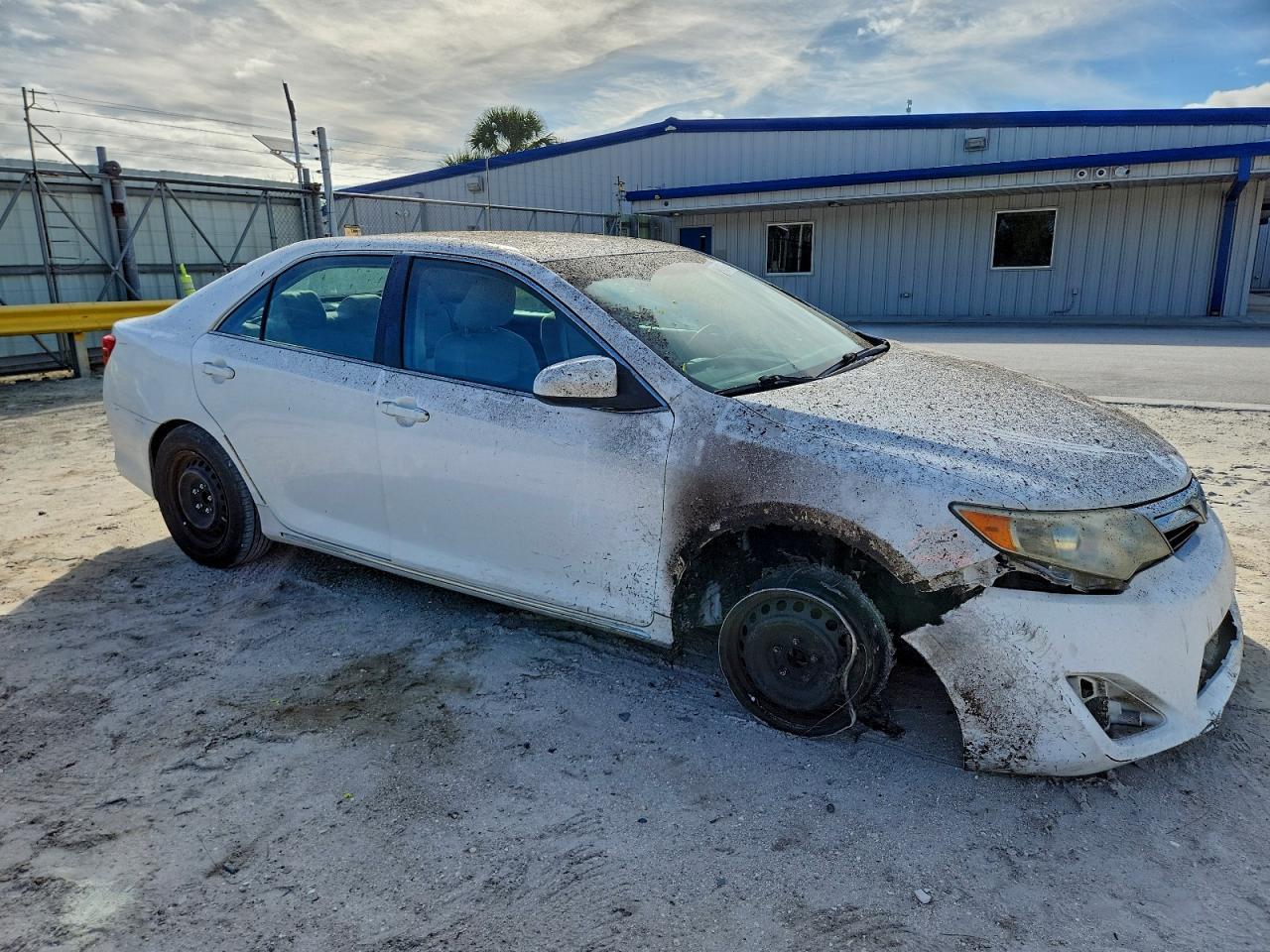 2014 TOYOTA CAMRY