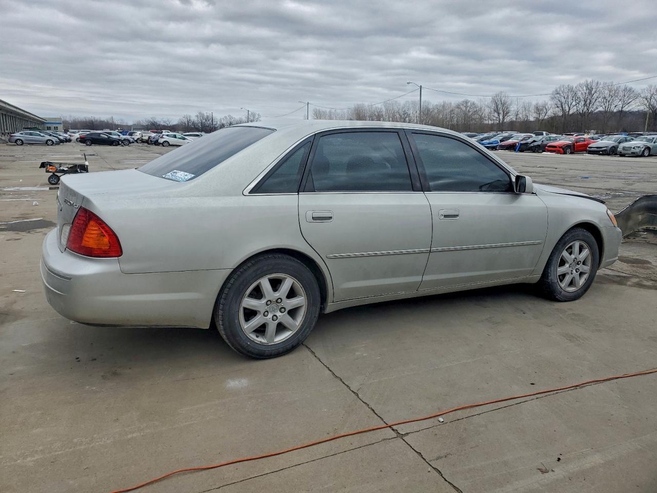 2000 TOYOTA Avalon