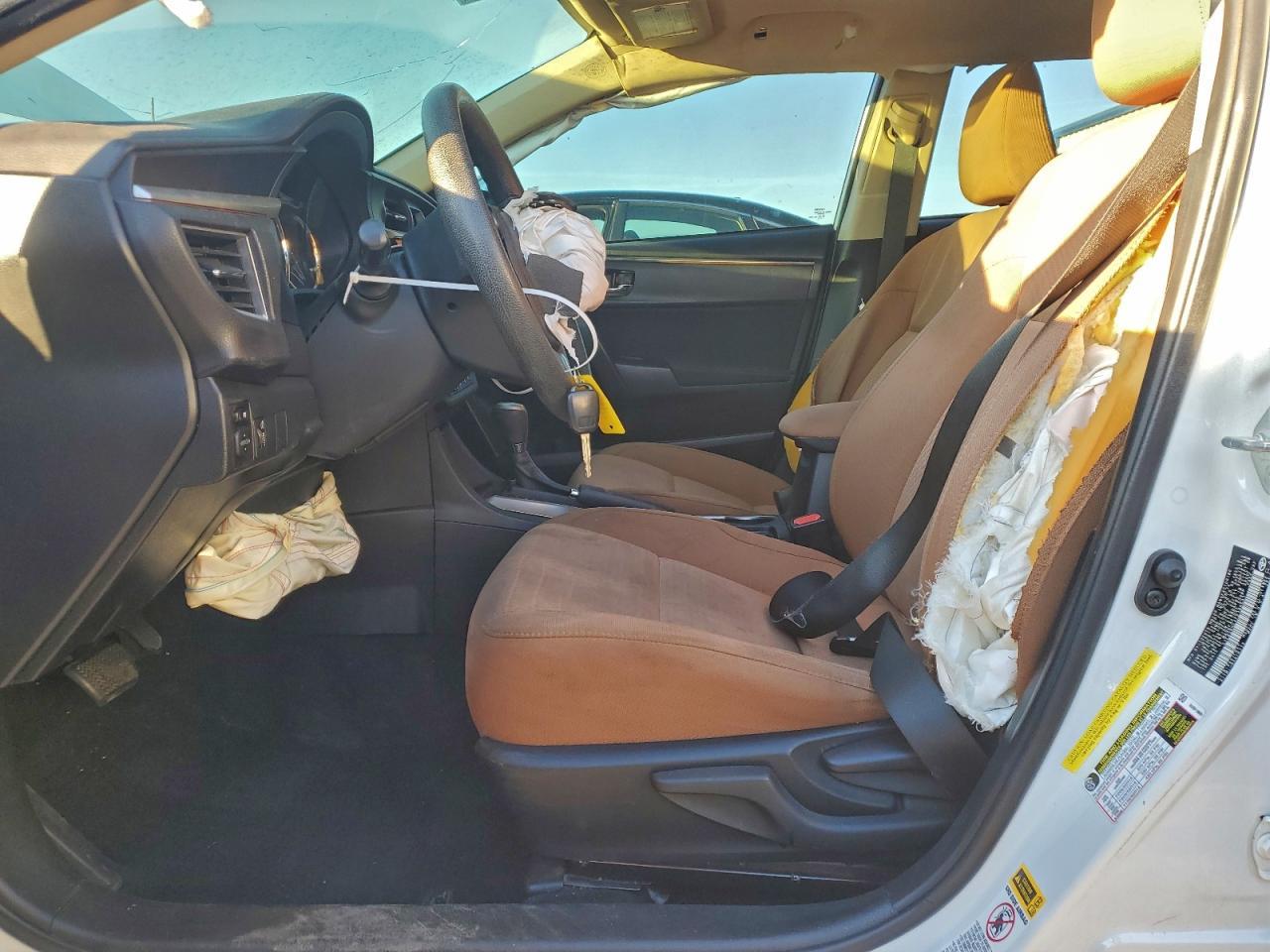 2015 TOYOTA COROLLA