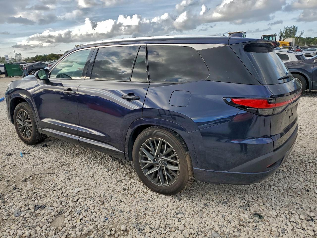 2025 LEXUS TX 350