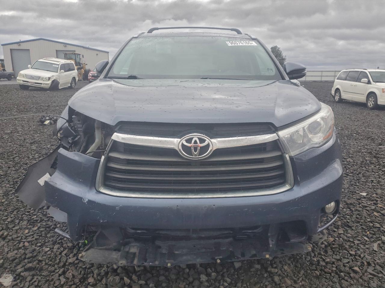 2016 TOYOTA HIGHLANDER