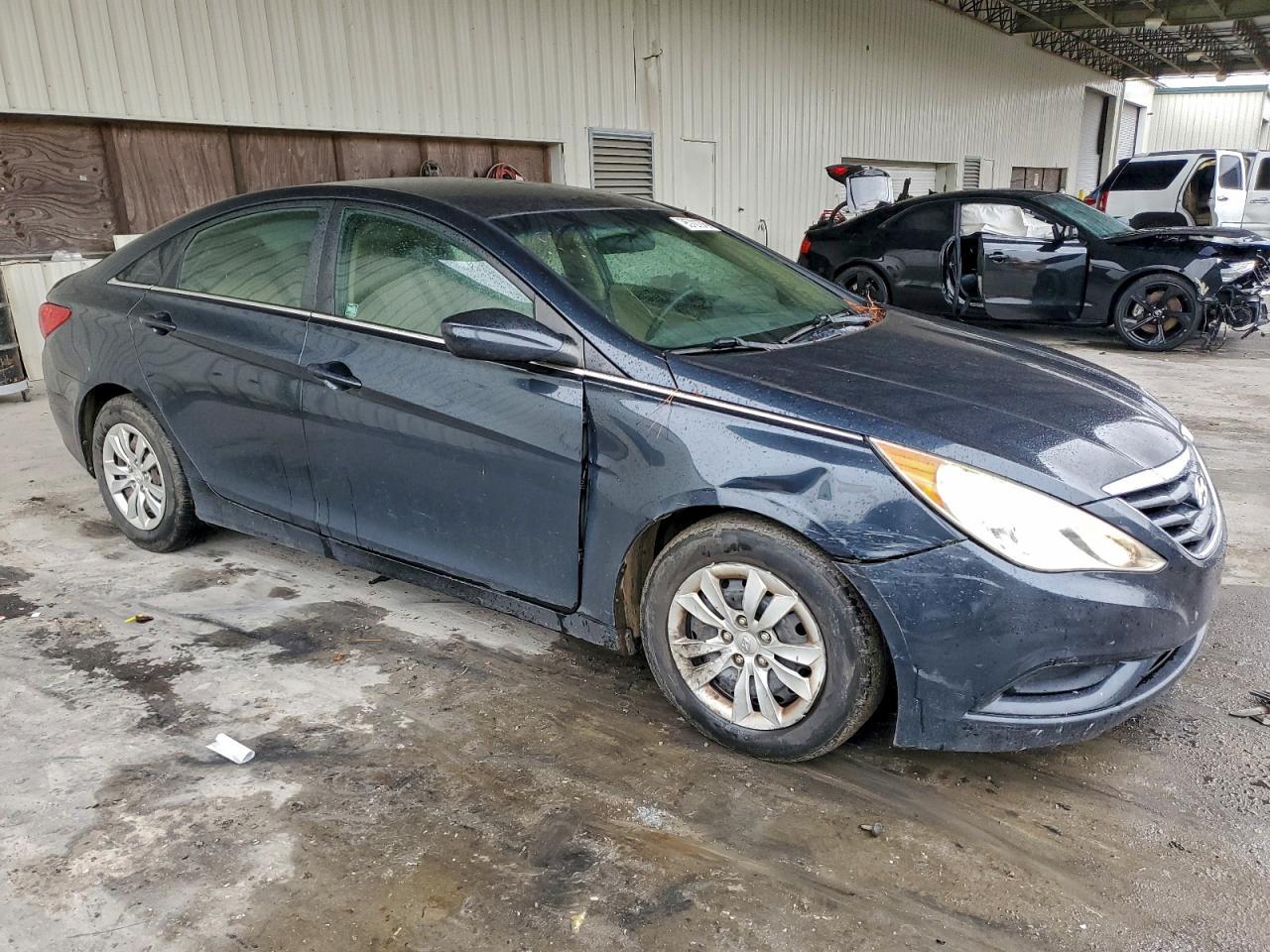 2011 HYUNDAI SONATA
