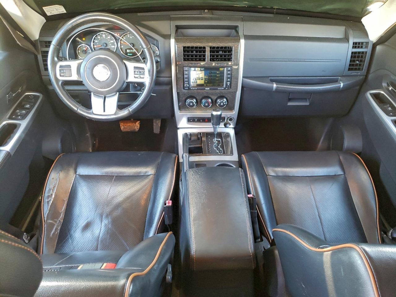 2011 JEEP Liberty