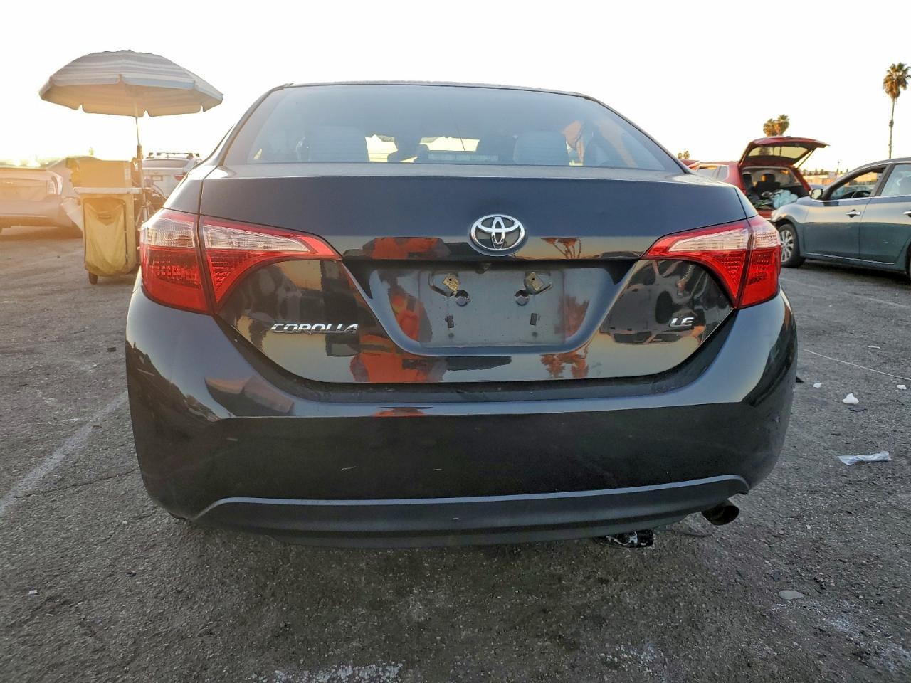 2018 TOYOTA COROLLA