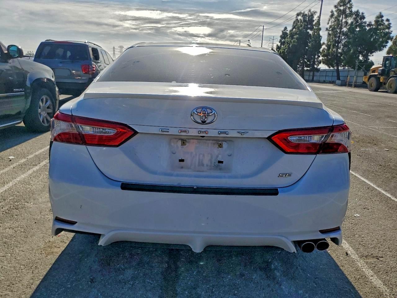 2018 TOYOTA CAMRY