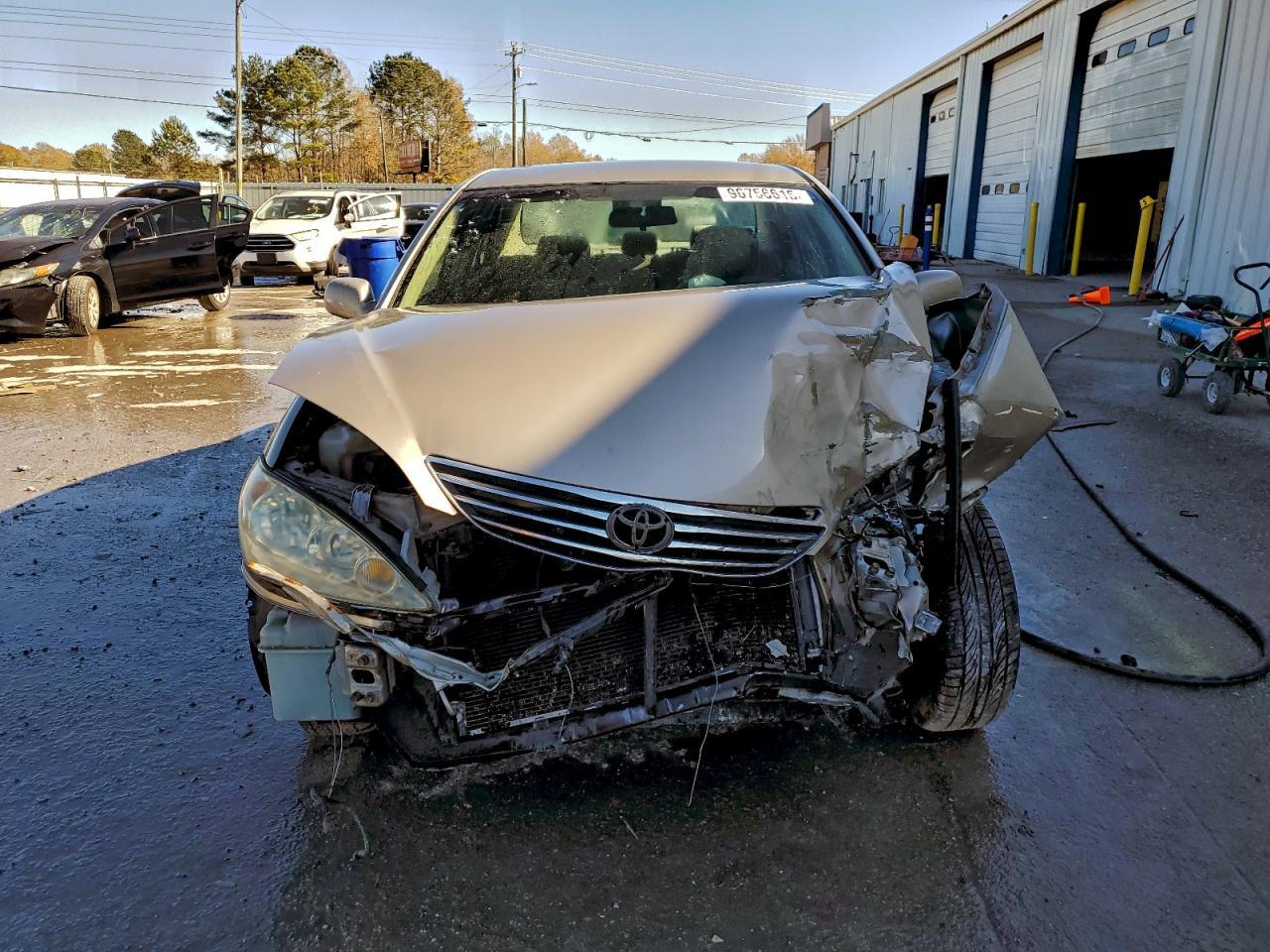 2005 TOYOTA CAMRY