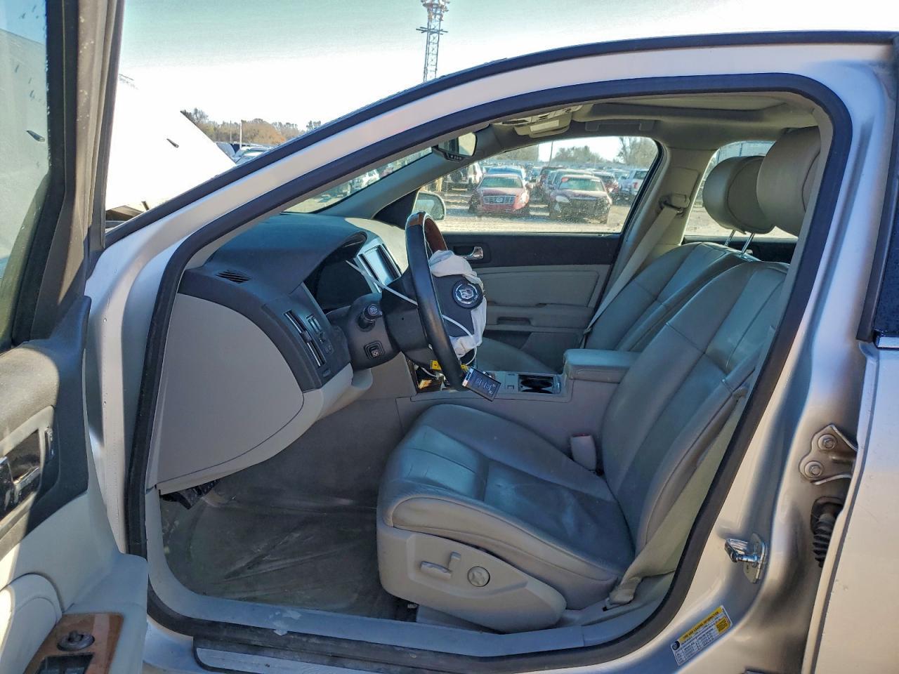 2011 CADILLAC STS