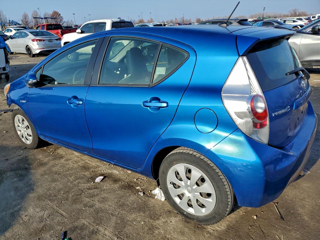 2012 TOYOTA Prius c